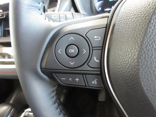 オーディオをコントロールできるステアリングスイッチです。