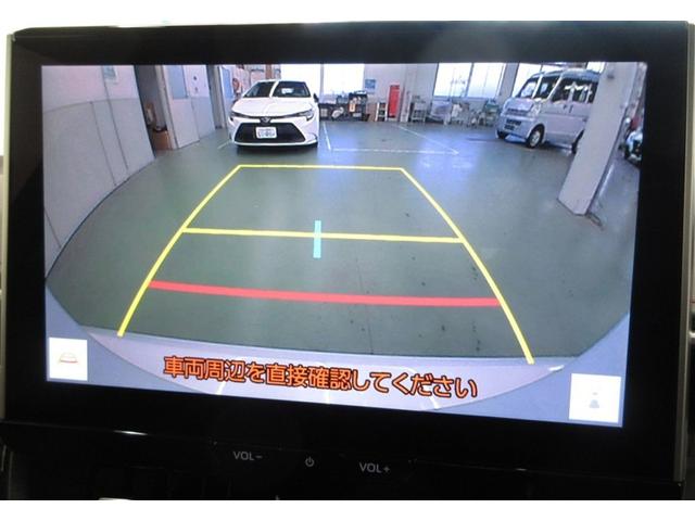 バックモニターはガイドライン付、ハンドル操作に合わせてガイドラインが変化します。