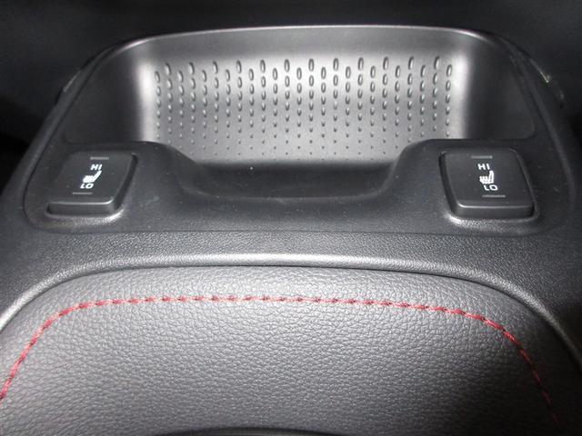 運転席・助手席の肩、腰、下肢にあたる部分を中心にヒーターを配置し、寒い日のドライブも快適です。（ＨＩ-ＬＯ切替付）