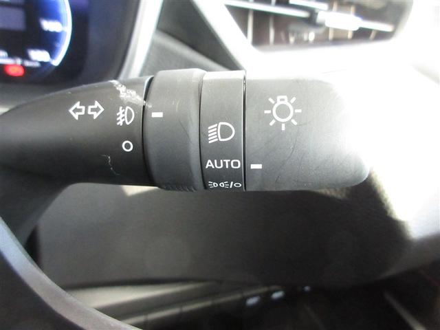 トンネルなど、周囲の明るさの変化でランプ類を自動オン・オフするコンライトです（消し忘れ防止機能付）