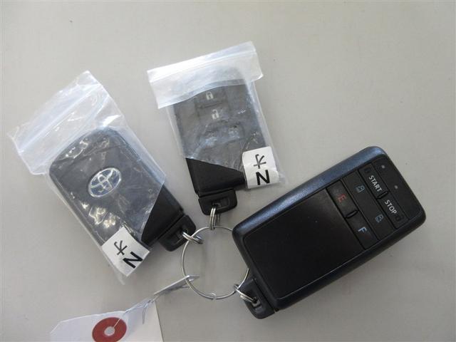 ノア ハイブリッドG フルセグ メモリーナビ DVD再生 ミュージックプレイヤー接続可 バックカメラ 衝突被害軽減システム ETC 両側電動スライド LEDヘッドランプ 乗車定員7人 3列シート ワンオーナー(26枚目)