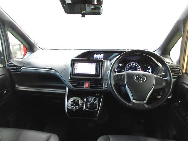 エスクァイア ハイブリッドＧｉ　ワンセグ　メモリーナビ　バックカメラ　衝突被害軽減システム　ＥＴＣ　ドラレコ　両側電動スライド　ＬＥＤヘッドランプ　乗車定員７人　３列シート　ワンオーナー　記録簿（8枚目）