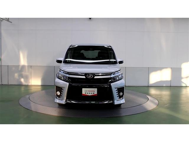 ヴォクシー ウエルキャブ　福祉車両　ワンセグ　メモリーナビ　ミュージックプレイヤー接続可　バックカメラ　衝突被害軽減システム　両側電動スライド　ＬＥＤヘッドランプ　乗車定員７人　アイドリングストップ（7枚目）