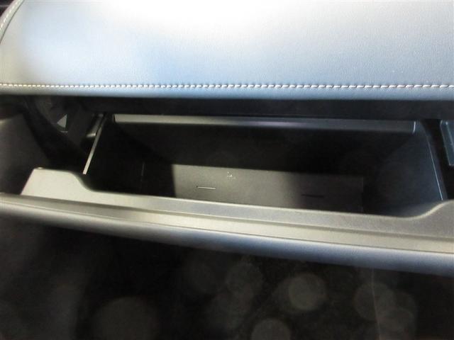 ヴェルファイア Ｚ　プレミア　４ＷＤ　革シート　サンルーフ　フルセグ　メモリーナビ　ミュージックプレイヤー接続可　後席モニター　バックカメラ　衝突被害軽減システム　ＥＴＣ　両側電動スライド　ＬＥＤヘッドランプ　乗車定員７人（21枚目）