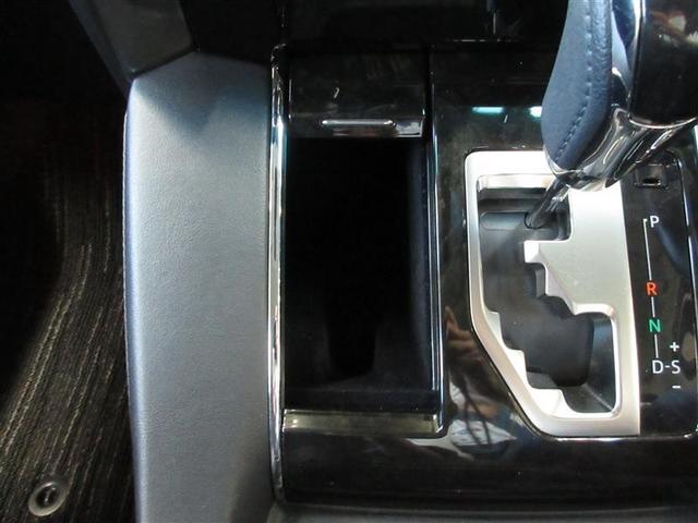ヴェルファイアハイブリッド ＺＲ　４ＷＤ　フルセグ　メモリーナビ　ＤＶＤ再生　ミュージックプレイヤー接続可　後席モニター　バックカメラ　衝突被害軽減システム　ＥＴＣ　両側電動スライド　ＬＥＤヘッドランプ　乗車定員７人　３列シート（19枚目）
