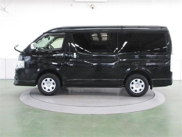 ハイエースワゴン GL ロング 4WD ミュージックプレイヤー接続可 バックカメラ 衝突被害軽減システム ETC 電動スライドドア LEDヘッドランプ 乗車定員10人 3列シート フルエアロ 記録簿(4枚目)