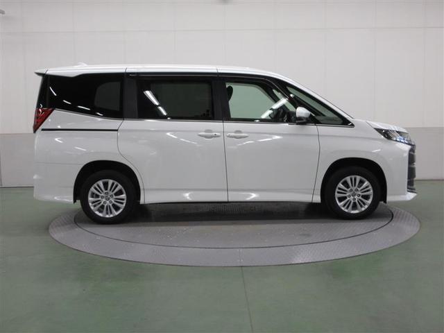 ノア S-Z 4WD フルセグ メモリーナビ DVD再生 ミュージックプレイヤー接続可 バックカメラ 衝突被害軽減システム ETC 両側電動スライド LEDヘッドランプ 乗車定員7人 3列シート ワンオーナー(5枚目)