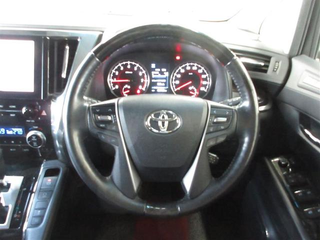 アルファード ２．５Ｓ　Ｃパッケージ　フルセグ　メモリーナビ　ＤＶＤ再生　ミュージックプレイヤー接続可　後席モニター　バックカメラ　衝突被害軽減システム　ＥＴＣ　両側電動スライド　ＬＥＤヘッドランプ　乗車定員７人　３列シート　ワンオーナー（9枚目）