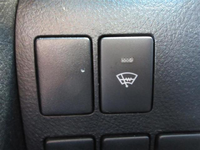 アルファード ２．５Ｓ　Ｃパッケージ　フルセグ　メモリーナビ　ＤＶＤ再生　ミュージックプレイヤー接続可　後席モニター　バックカメラ　衝突被害軽減システム　ＥＴＣ　両側電動スライド　ＬＥＤヘッドランプ　乗車定員７人　３列シート　ワンオーナー（24枚目）