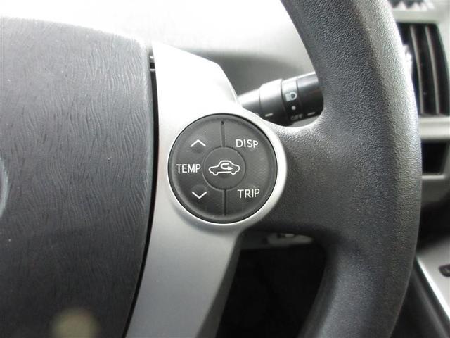 滑りにくいウレタンステアリングでお手入れも簡単です（ステアリングスイッチ内蔵）