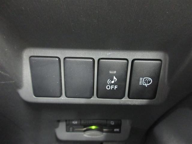 雪や汚れを落とす、ヘッドランプクリーナーが付いています。