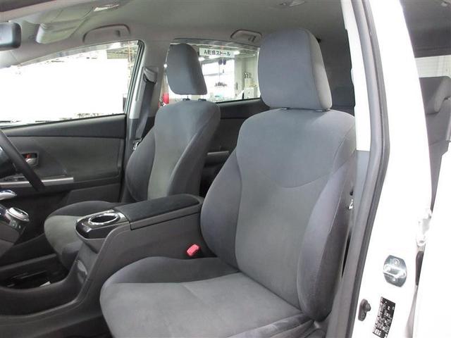 運転席は６ウェイ、助手席は４ウェイの調整が可能です。