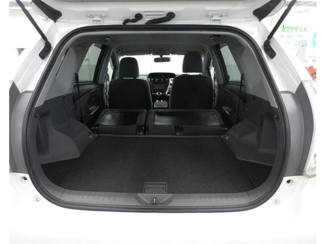 広くワイドなラゲージスペースです。