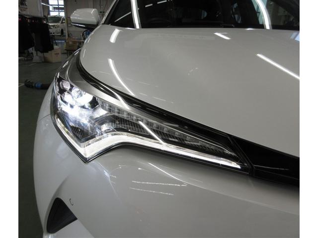 Ｃ－ＨＲ Ｇ－Ｔ　４ＷＤ　革シート　フルセグ　メモリーナビ　ＤＶＤ再生　ミュージックプレイヤー接続可　バックカメラ　衝突被害軽減システム　ＥＴＣ　ＬＥＤヘッドランプ　ワンオーナー　記録簿（9枚目）