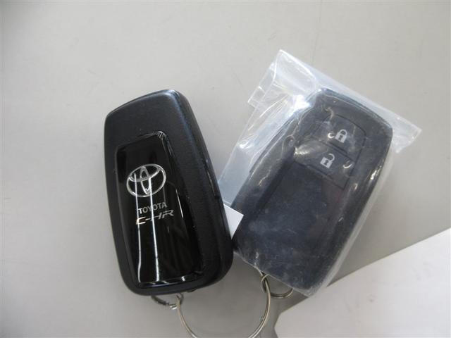 Ｃ－ＨＲ Ｇ－Ｔ　４ＷＤ　革シート　フルセグ　メモリーナビ　ＤＶＤ再生　ミュージックプレイヤー接続可　バックカメラ　衝突被害軽減システム　ＥＴＣ　ＬＥＤヘッドランプ　ワンオーナー　記録簿（26枚目）