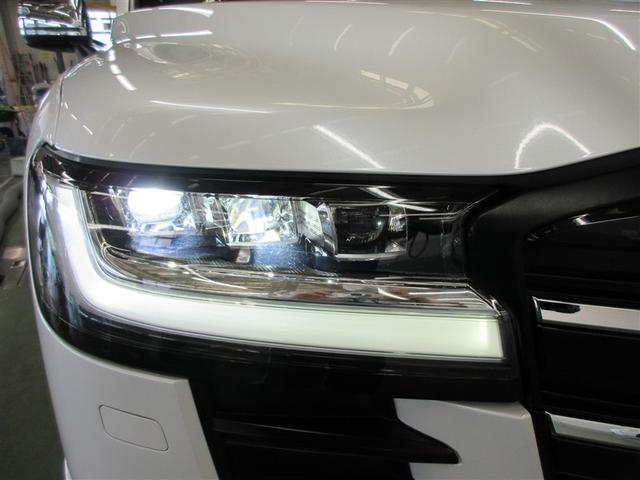 プロジェクター式ＬＥＤヘッドランプ＋ＬＥＤクリアランスランプ＋ＬＥＤシーケンシャルターンシグナルランプ