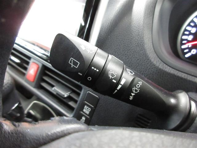 ヴォクシー Ｖ　４ＷＤ　フルセグ　メモリーナビ　ＤＶＤ再生　ミュージックプレイヤー接続可　後席モニター　バックカメラ　衝突被害軽減システム　ＥＴＣ　電動スライドドア　ＬＥＤヘッドランプ　ウオークスルー　乗車定員７人（25枚目）