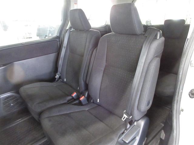 ヴォクシー Ｖ　４ＷＤ　フルセグ　メモリーナビ　ＤＶＤ再生　ミュージックプレイヤー接続可　後席モニター　バックカメラ　衝突被害軽減システム　ＥＴＣ　電動スライドドア　ＬＥＤヘッドランプ　ウオークスルー　乗車定員７人（30枚目）