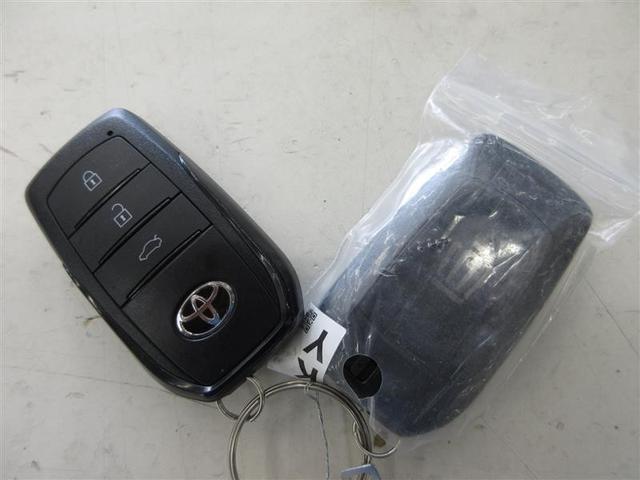 クラウンクロスオーバー Ｇアドバンスド・レザーパッケージ　４ＷＤ　革シート　フルセグ　メモリーナビ　ミュージックプレイヤー接続可　バックカメラ　衝突被害軽減システム　ＥＴＣ　ドラレコ　ＬＥＤヘッドランプ　記録簿（29枚目）