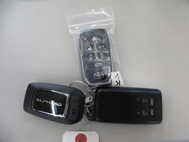 アルファード ２．５Ｓ　Ｃパッケージ　サンルーフ　ミュージックプレイヤー接続可　バックカメラ　衝突被害軽減システム　ＥＴＣ　両側電動スライド　ＬＥＤヘッドランプ　乗車定員７人　フルエアロ　記録簿（29枚目）