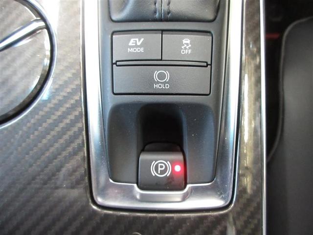 シフトレバーＰポジションで作動し、Ｐポジション以外のシフトチェンジで解除される、電動パーキングブレーキです。