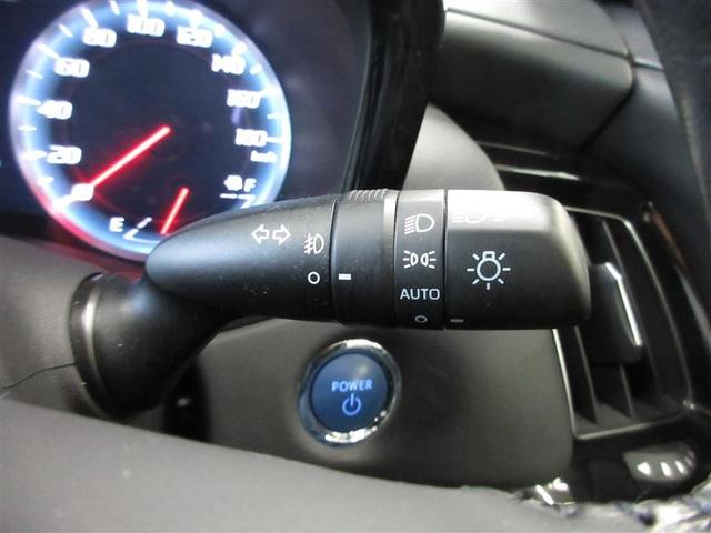 トンネルなど、周囲の明るさの変化でランプ類を自動オン・オフするコンライトです（消し忘れ防止機能付）