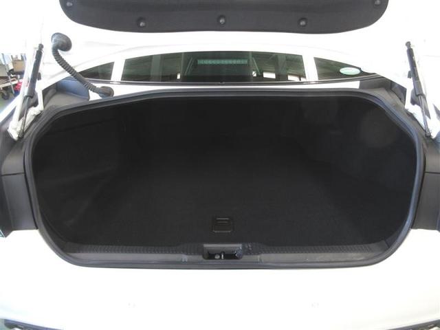 ゴルフバックが３個収納できる広いスペースのラゲージです。（９．５インチゴルフバッグ）