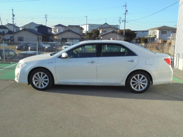 カムリ ハイブリッド　Ｇパッケージ　サンルーフ　フルセグ　メモリーナビ　ＤＶＤ再生　ミュージックプレイヤー接続可　バックカメラ　ＥＴＣ　ＨＩＤヘッドライト（5枚目）