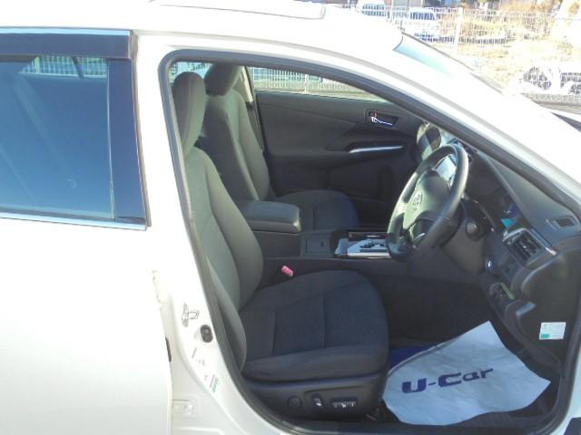 カムリ ハイブリッド　Ｇパッケージ　サンルーフ　フルセグ　メモリーナビ　ＤＶＤ再生　ミュージックプレイヤー接続可　バックカメラ　ＥＴＣ　ＨＩＤヘッドライト（10枚目）