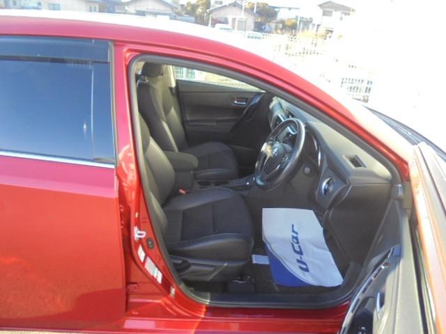 オーリス ハイブリッド　フルセグ　メモリーナビ　ＤＶＤ再生　ミュージックプレイヤー接続可　バックカメラ　衝突被害軽減システム　ＥＴＣ　ドラレコ　ＬＥＤヘッドランプ（11枚目）