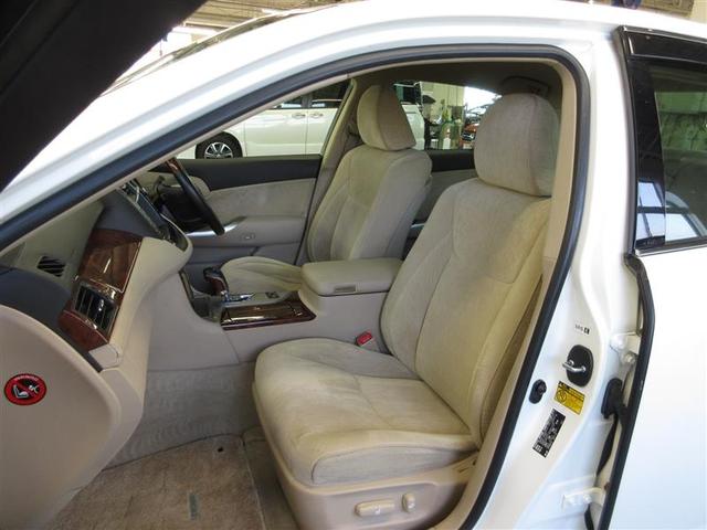 クラウン ２．５ロイヤルサルーン　プレミアムエディション　フルセグ　ＨＤＤナビ　ＤＶＤ再生　ミュージックプレイヤー接続可　バックカメラ　ＥＴＣ　ＨＩＤヘッドライト　ワンオーナー　記録簿（24枚目）