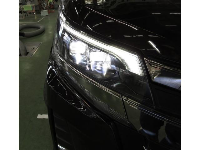 ノア ハイブリッドＳｉ　フルセグ　メモリーナビ　ＤＶＤ再生　ミュージックプレイヤー接続可　後席モニター　バックカメラ　衝突被害軽減システム　両側電動スライド　ＬＥＤヘッドランプ　乗車定員７人　３列シート　ワンオーナー　記録簿（7枚目）