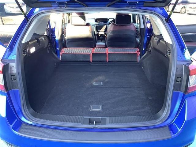 レヴォーグ ２．０ＳＴＩスポーツアイサイト　４ＷＤ　フルセグ　メモリーナビ　ＤＶＤ再生　バックカメラ　衝突被害軽減システム　ＥＴＣ　ドラレコ　ＬＥＤヘッドランプ　ワンオーナー　フルエアロ　記録簿（18枚目）