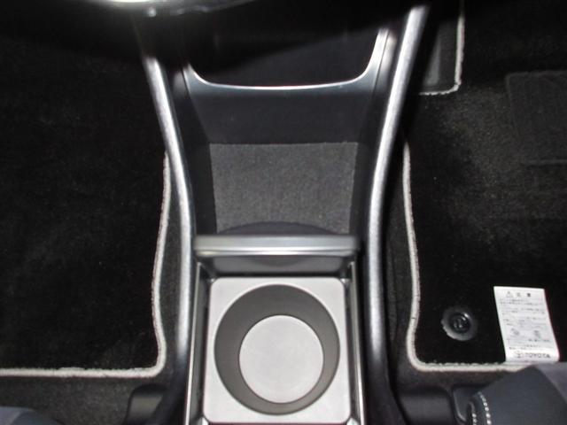 プリウスα Sツーリングセレクション・G’s フルセグ メモリーナビ DVD再生 ミュージックプレイヤー接続可 バックカメラ ETC LEDヘッドランプ(17枚目)