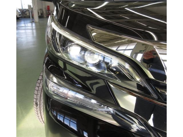 ヴェルファイア ２．５Ｚ　Ａエディション　フルセグ　メモリーナビ　ＤＶＤ再生　ミュージックプレイヤー接続可　後席モニター　バックカメラ　ＥＴＣ　両側電動スライド　ＬＥＤヘッドランプ　乗車定員７人　３列シート（5枚目）