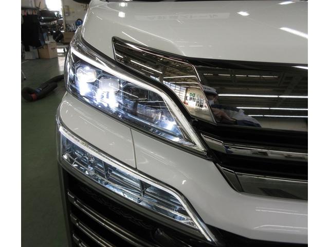 ヴェルファイア ２．５Ｚ　Ｇエディション　メモリーナビ　ＤＶＤ再生　ミュージックプレイヤー接続可　バックカメラ　衝突被害軽減システム　ＥＴＣ　両側電動スライド　ＬＥＤヘッドランプ　乗車定員７人　３列シート　ワンオーナー　記録簿（7枚目）