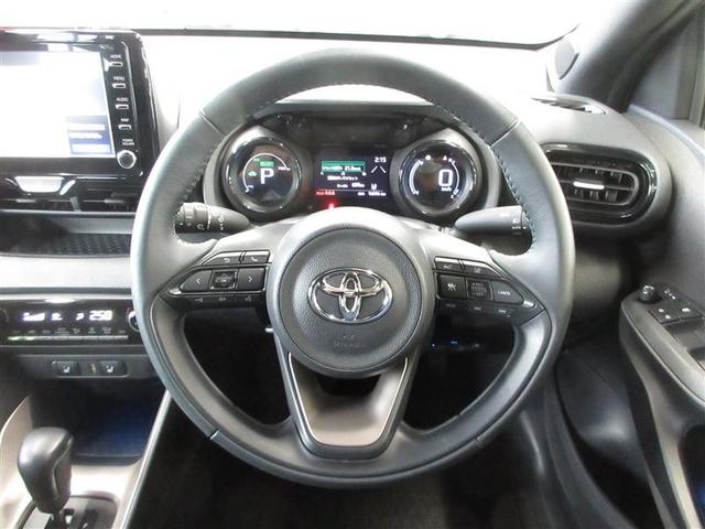 ヤリス ハイブリッドZ 4WD メモリーナビ ミュージックプレイヤー接続可 バックカメラ 衝突被害軽減システム ETC LEDヘッドランプ ワンオーナー 記録簿(9枚目)