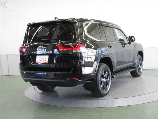 ランドクルーザー ＡＸ　４ＷＤ　フルセグ　メモリーナビ　ミュージックプレイヤー接続可　バックカメラ　衝突被害軽減システム　ＥＴＣ　ドラレコ　ＬＥＤヘッドランプ　乗車定員７人　３列シート　ワンオーナー（6枚目）