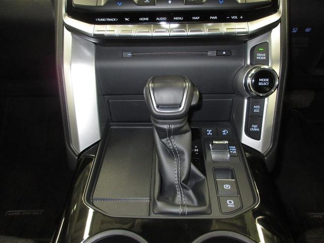 ランドクルーザー ＡＸ　４ＷＤ　フルセグ　メモリーナビ　ミュージックプレイヤー接続可　バックカメラ　衝突被害軽減システム　ＥＴＣ　ドラレコ　ＬＥＤヘッドランプ　乗車定員７人　３列シート　ワンオーナー（16枚目）