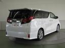 リヤサスペンションは、高級車の定番ダブルウィッシュボーンを採用。優れたコーナリングと乗り心地を実現。