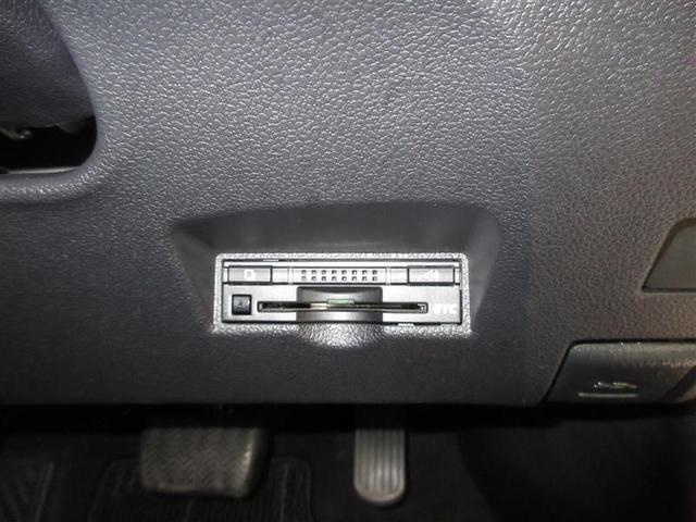 プリウス Ａツーリングセレクション　４ＷＤ　フルセグ　メモリーナビ　ＤＶＤ再生　ミュージックプレイヤー接続可　バックカメラ　衝突被害軽減システム　ＥＴＣ　ＬＥＤヘッドランプ（22枚目）