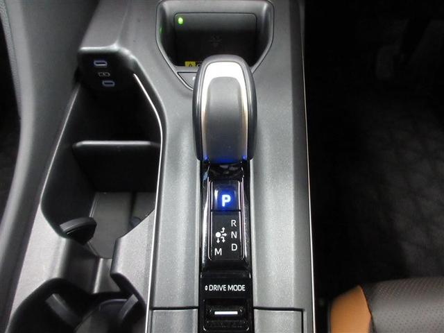 クラウンクロスオーバー ＲＳアドバンスド　４ＷＤ　革シート　フルセグ　メモリーナビ　ミュージックプレイヤー接続可　バックカメラ　衝突被害軽減システム　ＥＴＣ　ドラレコ　ＬＥＤヘッドランプ　記録簿（16枚目）