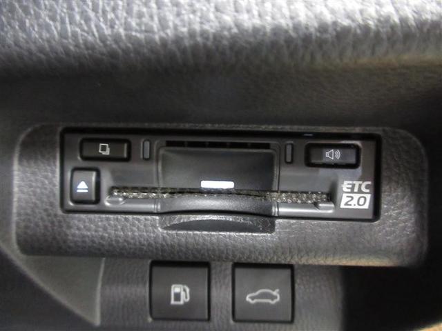 クラウンクロスオーバー ＲＳアドバンスド　４ＷＤ　革シート　フルセグ　メモリーナビ　ミュージックプレイヤー接続可　バックカメラ　衝突被害軽減システム　ＥＴＣ　ドラレコ　ＬＥＤヘッドランプ　記録簿（26枚目）
