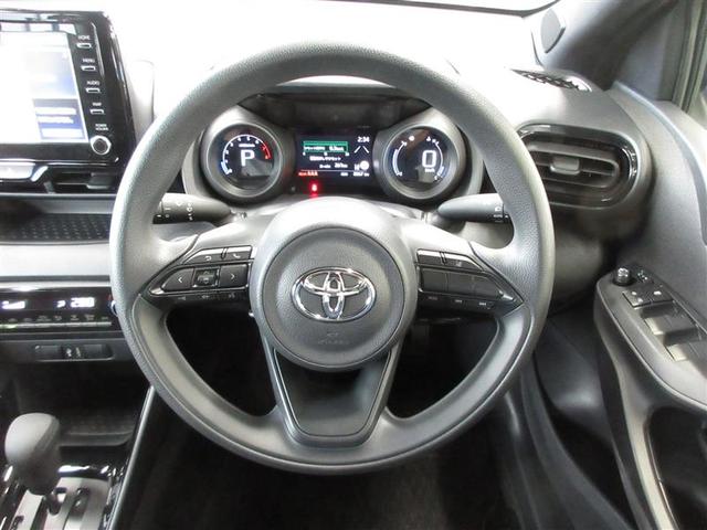 ヤリス G メモリーナビ ミュージックプレイヤー接続可 バックカメラ 衝突被害軽減システム ETC LEDヘッドランプ ワンオーナー 記録簿(9枚目)