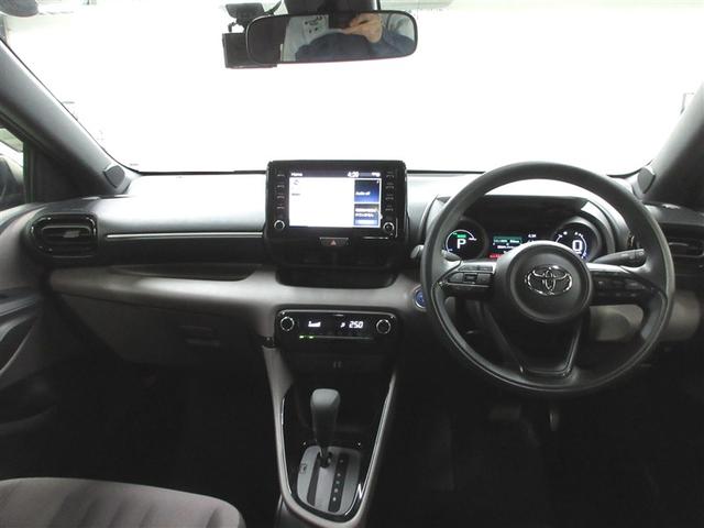 ヤリス ハイブリッドＧ　４ＷＤ　メモリーナビ　ミュージックプレイヤー接続可　衝突被害軽減システム　ＥＴＣ　ＬＥＤヘッドランプ　ワンオーナー　アイドリングストップ（8枚目）