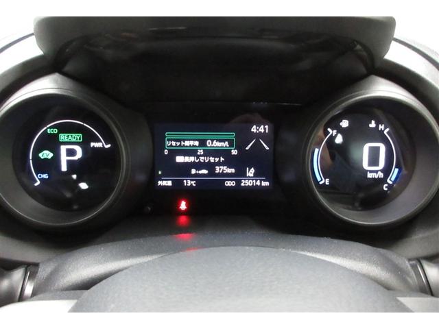 ヤリス ハイブリッドＧ　４ＷＤ　メモリーナビ　ミュージックプレイヤー接続可　衝突被害軽減システム　ＥＴＣ　ＬＥＤヘッドランプ　ワンオーナー　アイドリングストップ（12枚目）