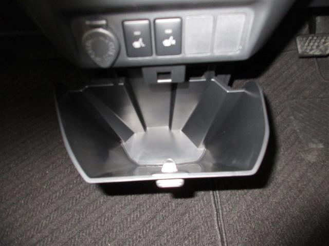 ルーミー カスタムＧ　４ＷＤ　フルセグ　ミュージックプレイヤー接続可　衝突被害軽減システム　ＥＴＣ　両側電動スライド　ＬＥＤヘッドランプ　ウオークスルー　アイドリングストップ（17枚目）