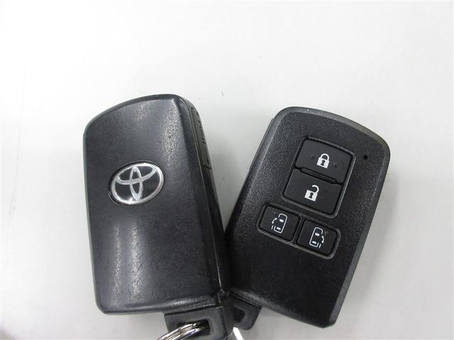 ヴォクシー ＺＳ　煌ＩＩ　ワンセグ　メモリーナビ　ミュージックプレイヤー接続可　バックカメラ　衝突被害軽減システム　ＥＴＣ　両側電動スライド　ＬＥＤヘッドランプ　乗車定員７人　３列シート　ワンオーナー　アイドリングストップ（20枚目）