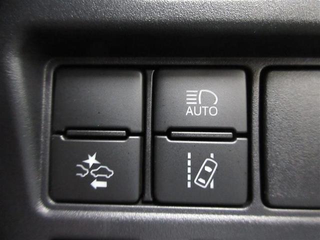 １０〜８０キロで作動する衝突回避支援システム、トヨタセーフティセンスを装備（オートマチックハイビーム・レーン逸脱警報付）