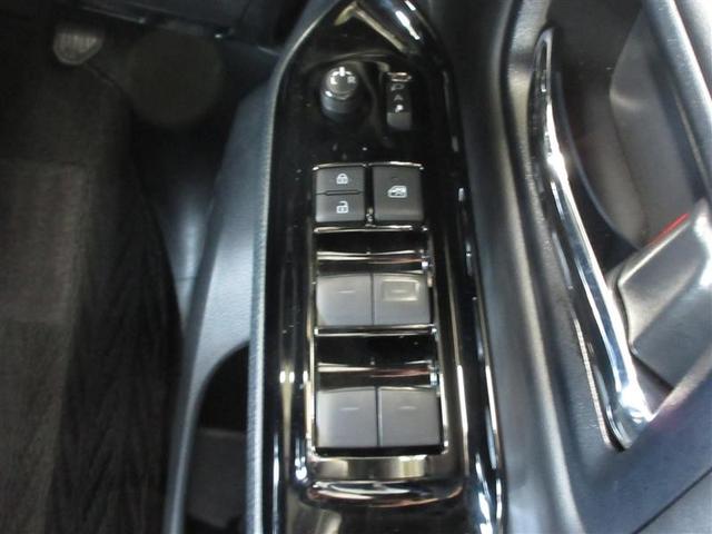 乗員全員が快適に操作できる、全席オート機構付ワンタッチパワーウィンドウです。